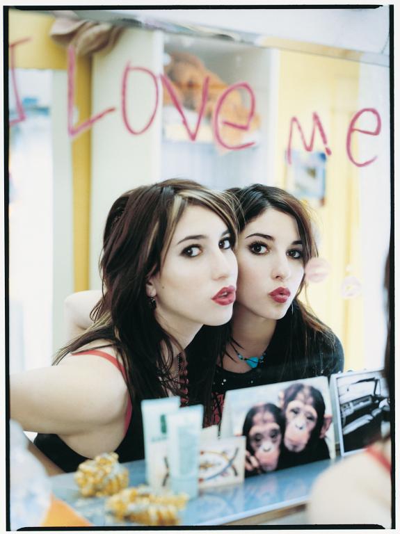 IMAGE%20The%20Veronicas.jpg